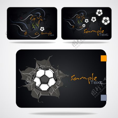 奔跑的运动员踢足球信用卡背景图片