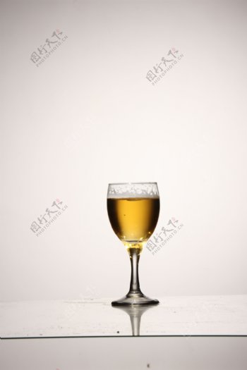 酒杯图片