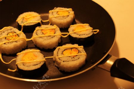 厚蛋烧寿司图片