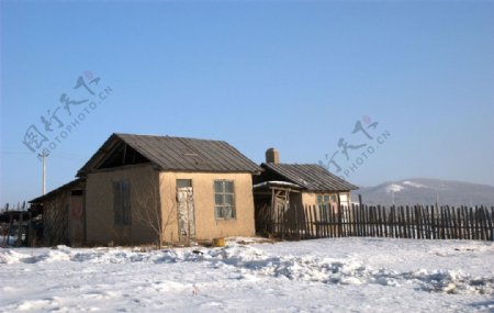 五峰山下的老式住房图片