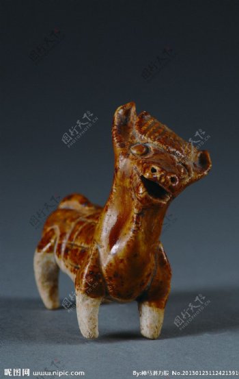 民间陶瓷玩具图片
