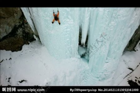 登雪山极限运动视频