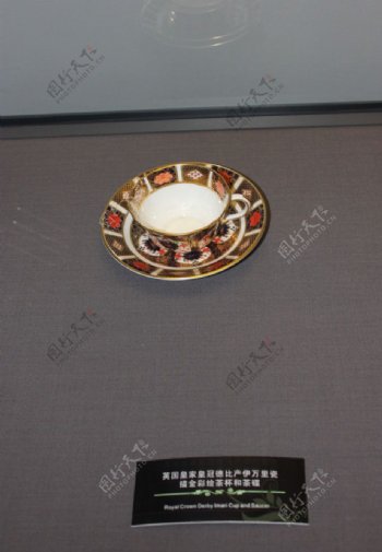 英国皇家描金茶杯茶碟图片