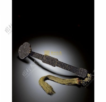 清玳瑁镂雕松鼠葡萄图片