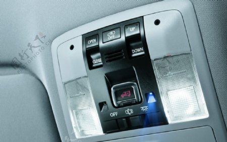 雷克萨斯油电混合动力CT200h汽车内饰车顶灯图片