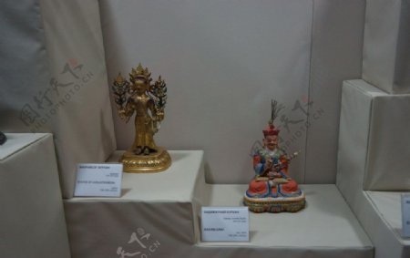 佛像和巴达木朱奈雕像图片
