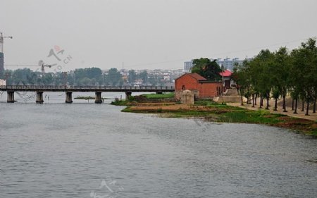 内河桥头图片