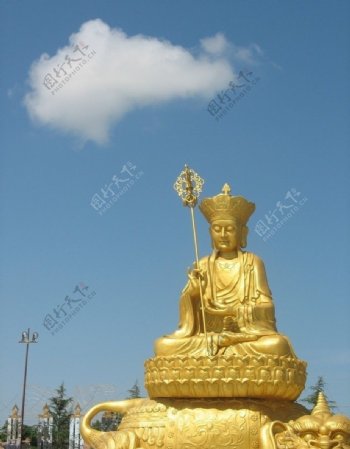 法门寺地藏王菩萨金身像图片