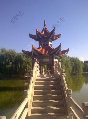 临洮县貂蝉湖公园图片