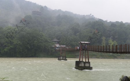 都江堰河流图片