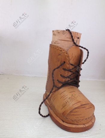 桦树皮作品靴子图片