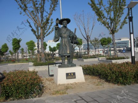 绍兴北站铜艺雕塑图片