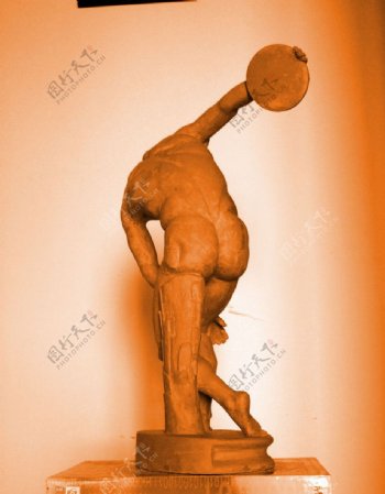 雕塑掷铁饼者古希腊图片