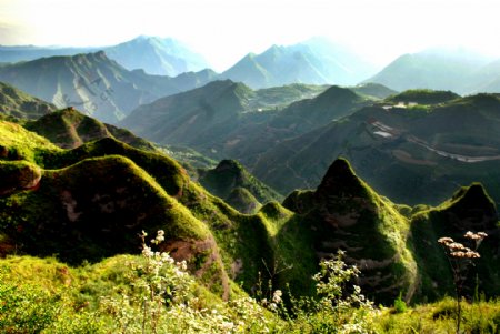 甘肃省西和县八峰崖图片