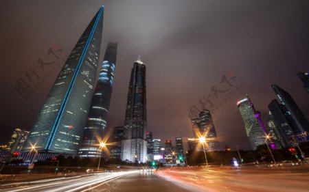 上海交通夜图片
