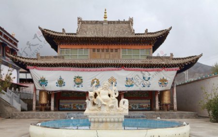 西藏寺庙佛教图片