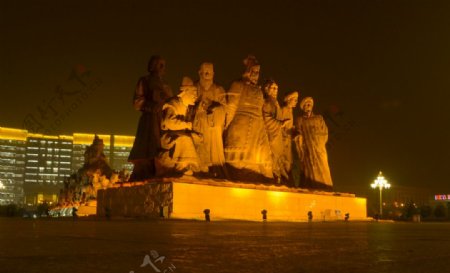 成吉思汗广场雕塑图片