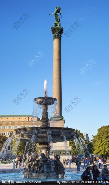 德国市政广场雕塑图片