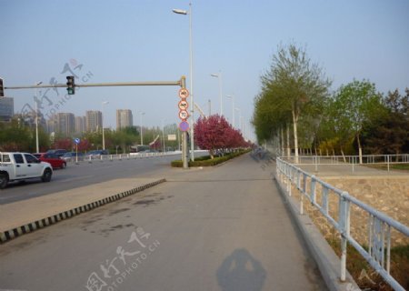 北京路边的风景图片
