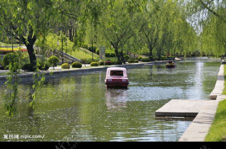 北京海淀区牡丹园小月河图片