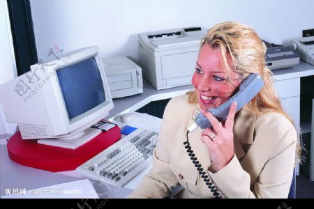 办公场景接电话现代商务人物特写图片