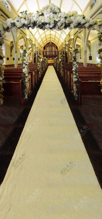 超大尺寸教堂婚礼布置图片