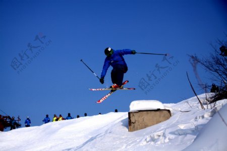 北京军都山滑雪场图片