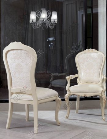 白色欧式雕花椅子图片