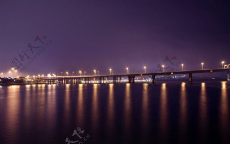 深圳湾大桥夜景图片