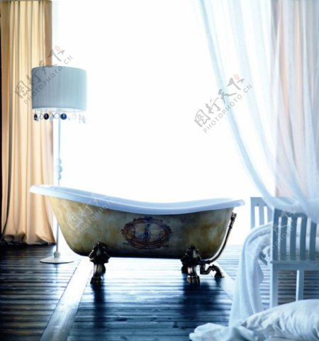 精品浴缸图片