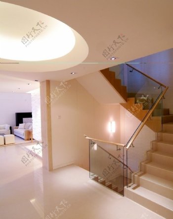 室内设计别墅楼梯转角处图片