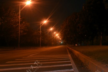 路灯夜景图片