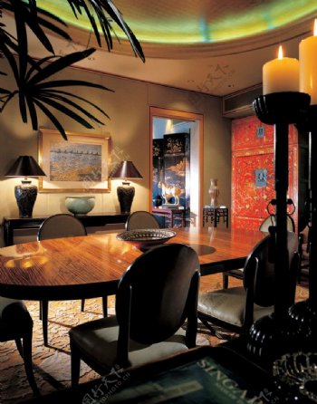 新加坡丽思卡尔顿套房餐室图片