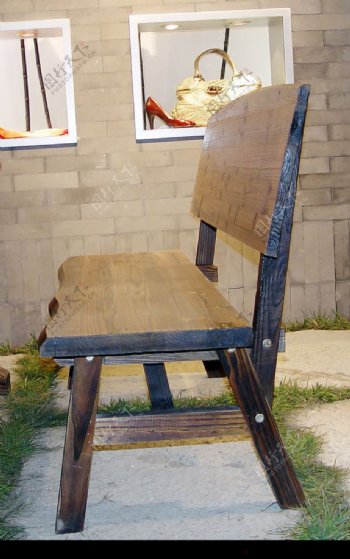 木椅子图片