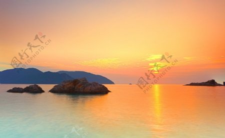海面夕阳图片
