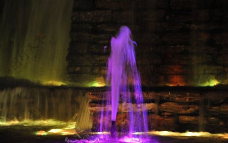 灯光喷泉图片