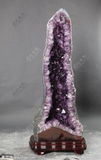 紫晶洞图片