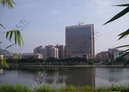荔浦滨江风景图片