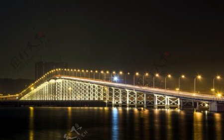 澳门氹仔大桥夜景图片