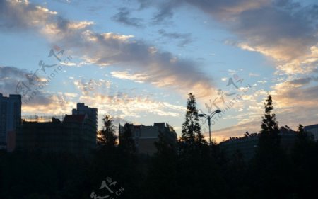 早晨的云图片