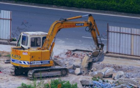 建筑工地KATO挖掘机图片