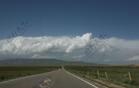西藏道路图片