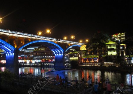 凤凰古城拱桥夜色图片