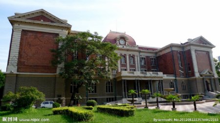 天津外国语学院主楼图片