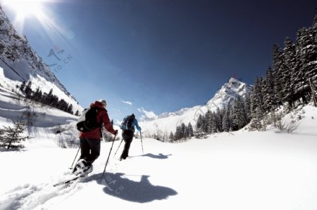 户外雪山图片