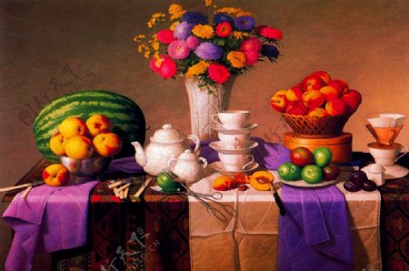 油画餐桌上的水果和鲜花图片