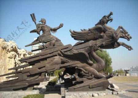 汉口江滩雕像图片