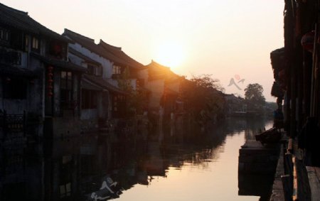 夕阳西塘古镇图片