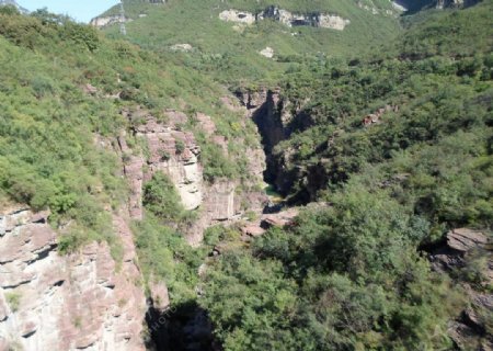 红石峡远观图片