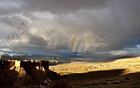 西藏彩虹图片